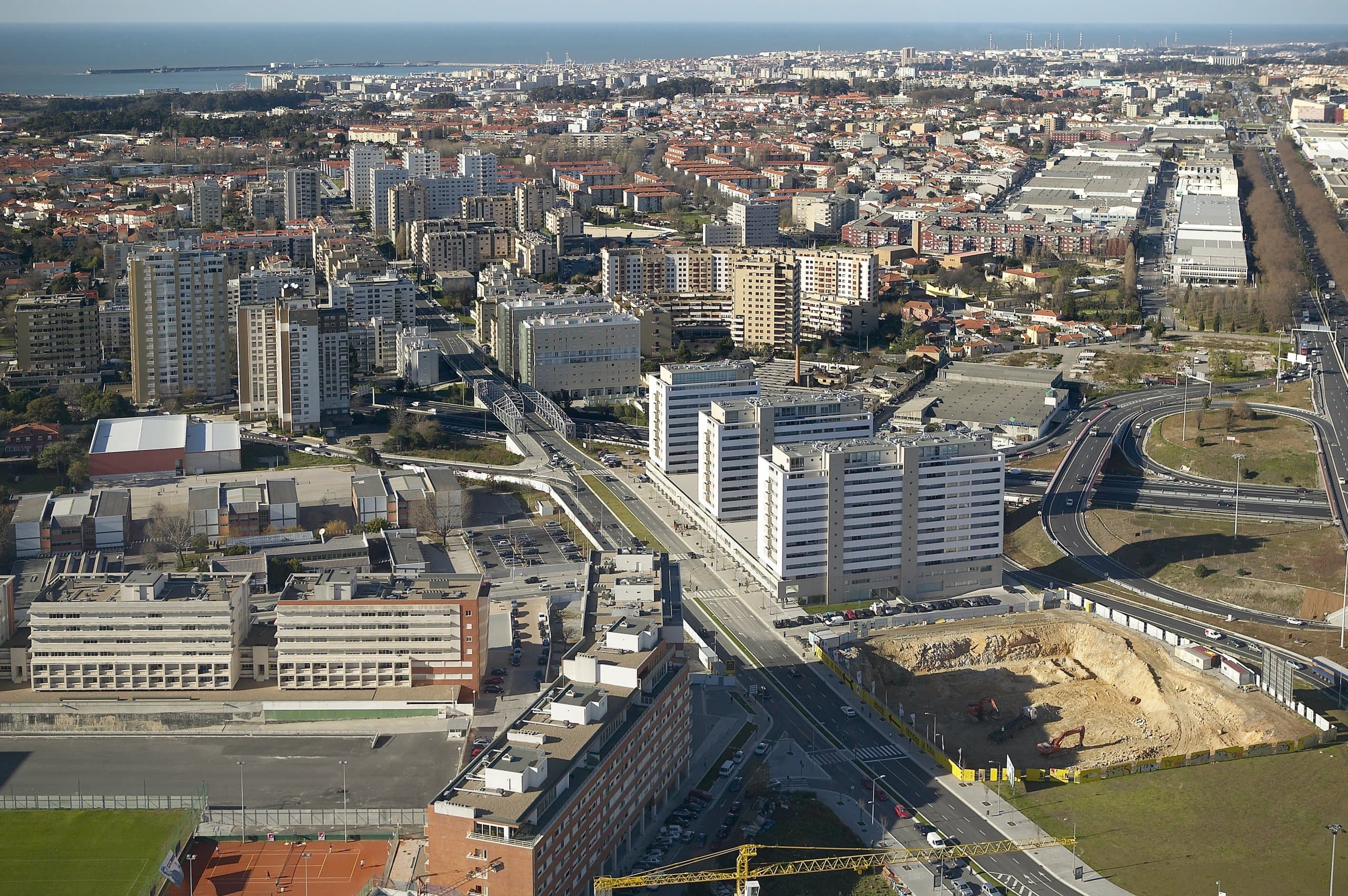 Paralela Avenue